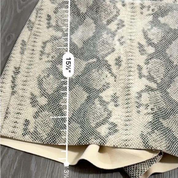 Zara Faux Snakeskin Wrap Skort - Picture 7 of 8